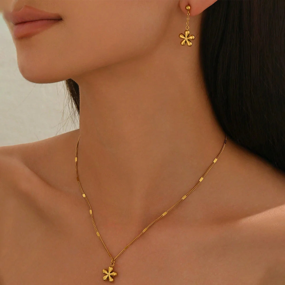 18K Gold Plated Floral Necklace Drop Earrings