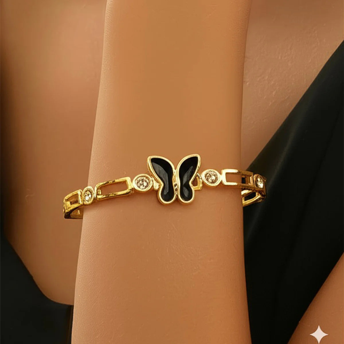 Butterfly Crystal Metal Circle Fashion Bracelet